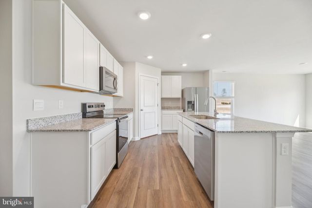 122 BOOKERS CREST DR, Stephens City, VA 22655