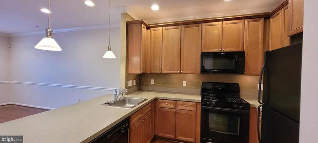 515 HIGHLAND ESTS, Clementon, NJ 08021