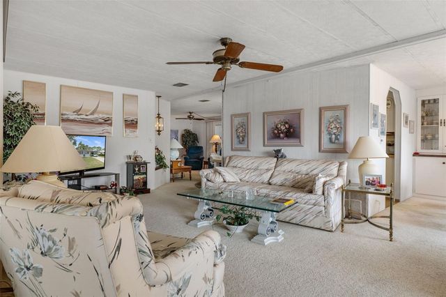 7637 MORIAH AVENUE, Brooksville, FL 34613