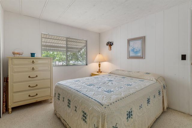 7637 MORIAH AVENUE, Brooksville, FL 34613