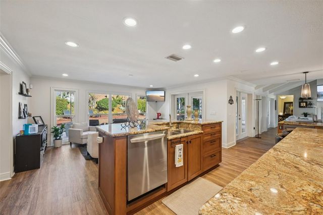 1008 80TH STREET NW, Bradenton, FL 34209