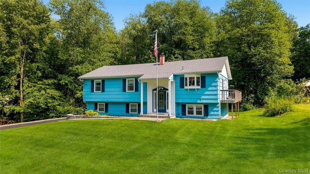 15 Hood Place, Cortlandt Manor, NY 10567