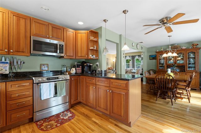 15 Hood Place, Cortlandt Manor, NY 10567