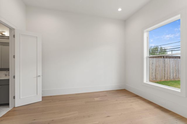 1407 Martin Street, Houston, TX 77018