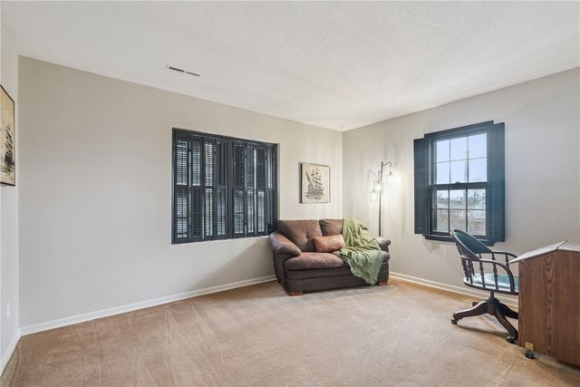 3824 Wenig Road NE, Cedar Rapids, IA 52402