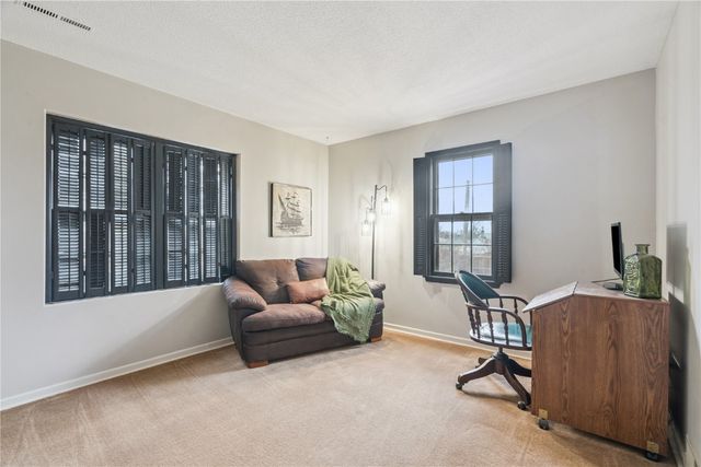 3824 Wenig Road NE, Cedar Rapids, IA 52402