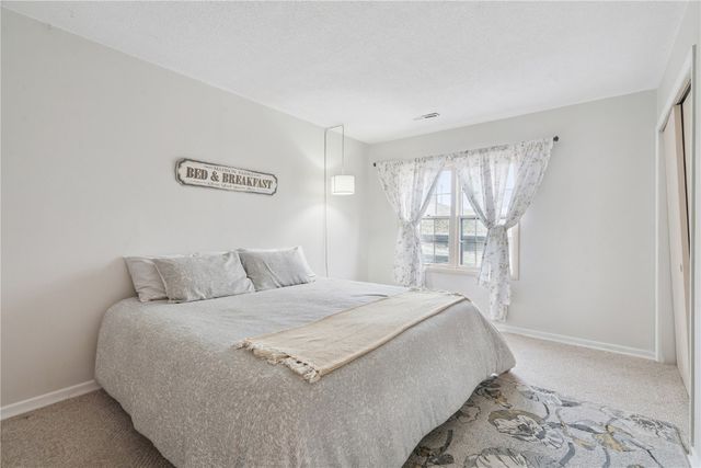 3824 Wenig Road NE, Cedar Rapids, IA 52402