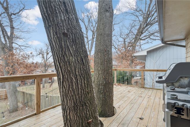 3824 Wenig Road NE, Cedar Rapids, IA 52402