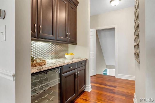 9217 Caddyshack Circle, Sunset Hills, MO 63127