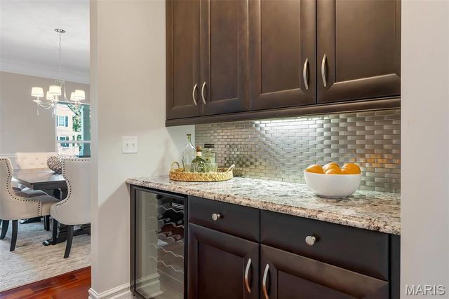 9217 Caddyshack Circle, Sunset Hills, MO 63127