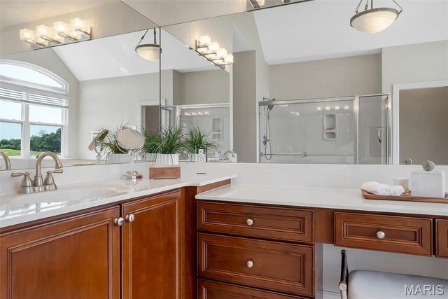 9217 Caddyshack Circle, Sunset Hills, MO 63127