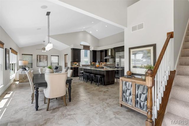 9217 Caddyshack Circle, Sunset Hills, MO 63127