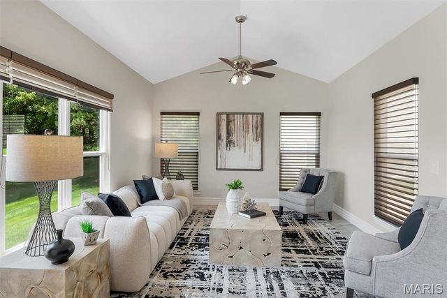 9217 Caddyshack Circle, Sunset Hills, MO 63127