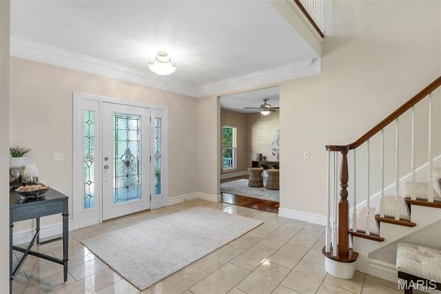 9217 Caddyshack Circle, Sunset Hills, MO 63127