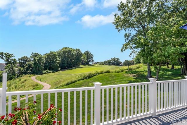 9217 Caddyshack Circle, Sunset Hills, MO 63127