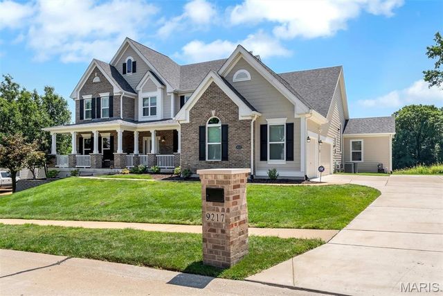 9217 Caddyshack Circle, Sunset Hills, MO 63127