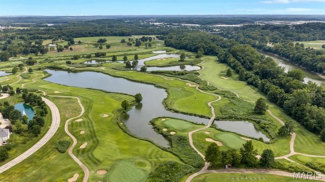 9217 Caddyshack Circle, Sunset Hills, MO 63127