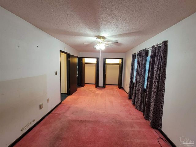 4525 Mesquite Dr, Milton, FL 32583