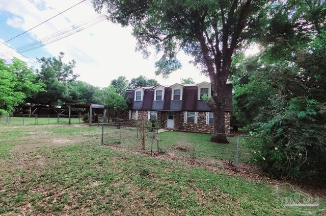 4525 Mesquite Dr, Milton, FL 32583