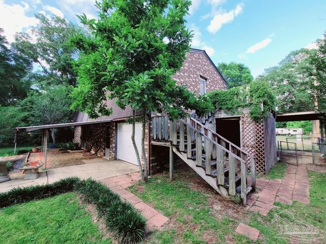 4525 Mesquite Dr, Milton, FL 32583