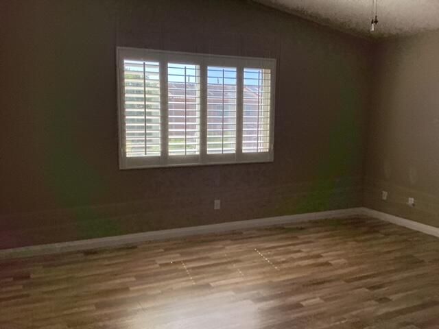 39324 Kennedy Drive, Palmdale, CA 93551