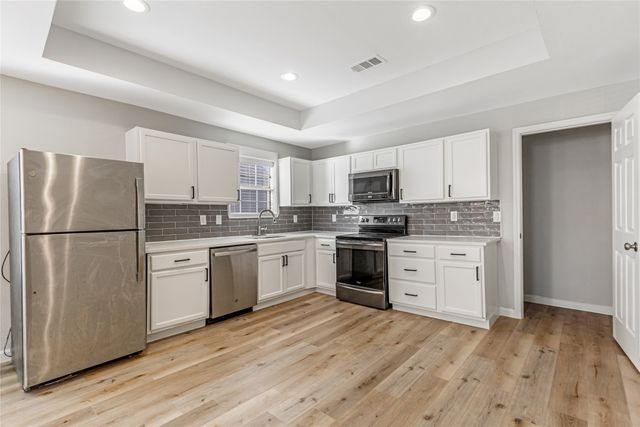 1123 W Morgan Street, Denison, TX 75020