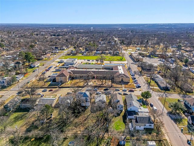 1123 W Morgan Street, Denison, TX 75020