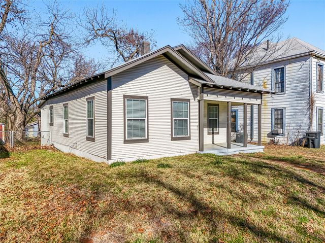1123 W Morgan Street, Denison, TX 75020
