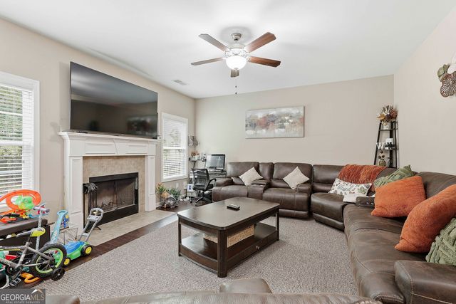 313 Briandwood Drive, Newnan, GA 30265