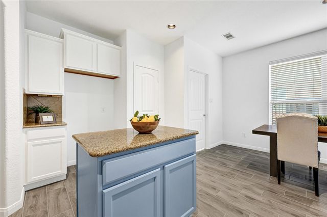 31 Hearthwick Road, Tomball, TX 77375