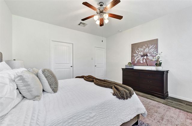 31 Hearthwick Road, Tomball, TX 77375