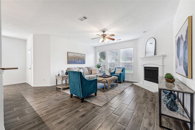 31 Hearthwick Road, Tomball, TX 77375