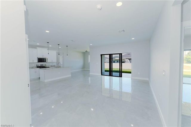 4705 Diane AVE S, Lehigh Acres, FL 33976