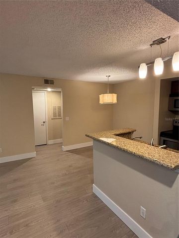 5124 CONROY ROAD 623, Orlando, FL 32811