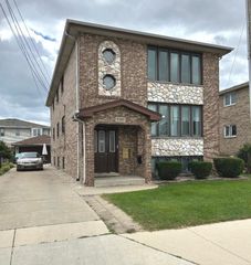 5347 W 53rd Place 2, Chicago, IL 60638