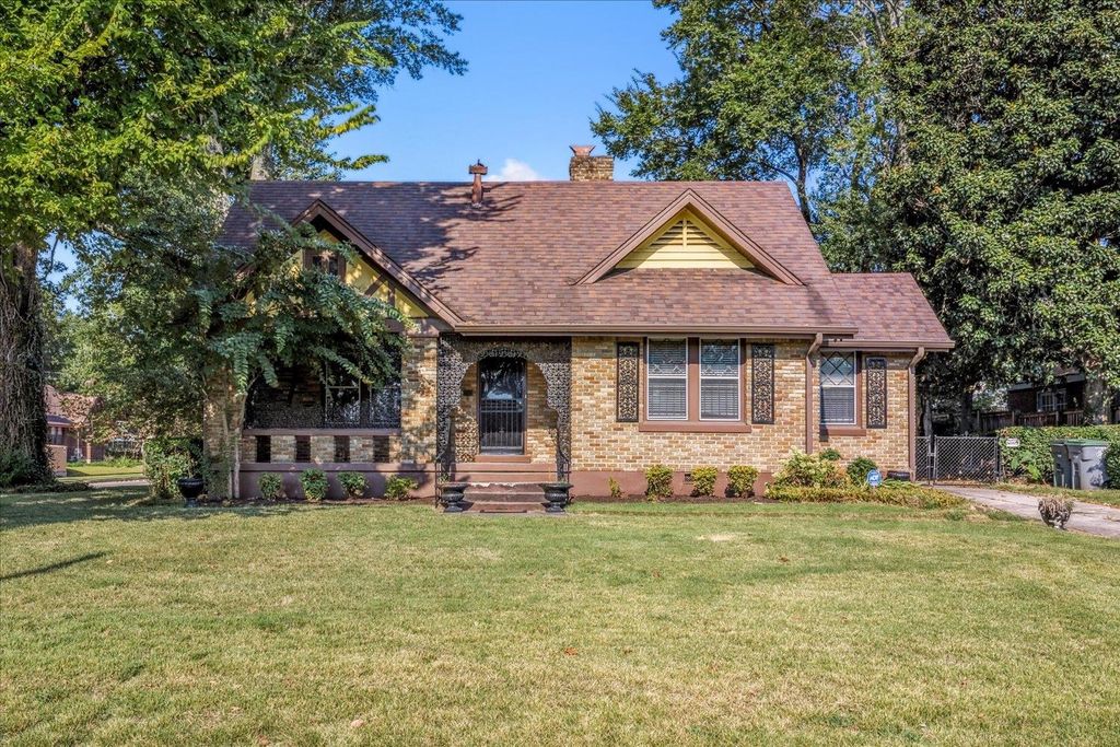 949 UNIVERSITY ST, Memphis, TN 38107