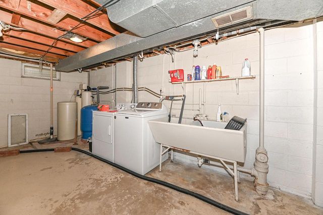 5304 Cynthia LANE, Mount Pleasant, WI 53406