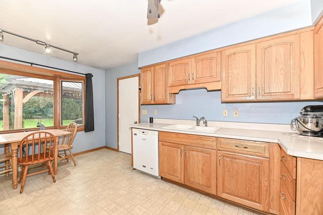 5304 Cynthia LANE, Mount Pleasant, WI 53406