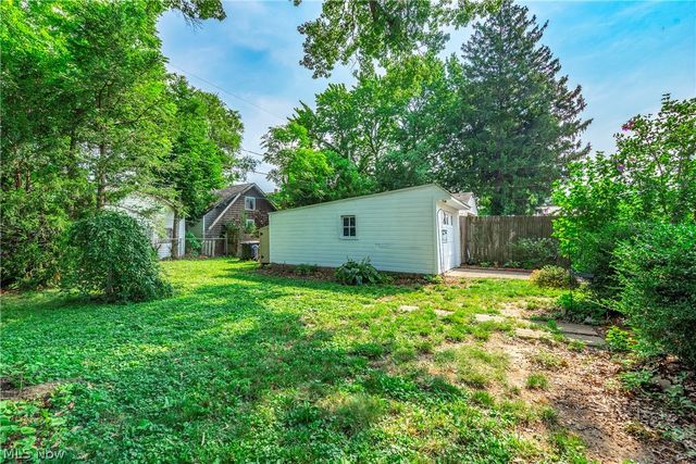 455 11th Street, Elyria, OH 44035