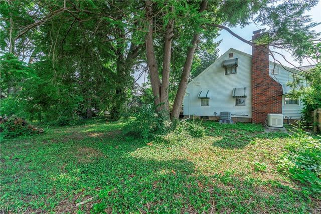 455 11th Street, Elyria, OH 44035