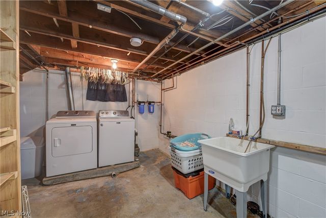 455 11th Street, Elyria, OH 44035