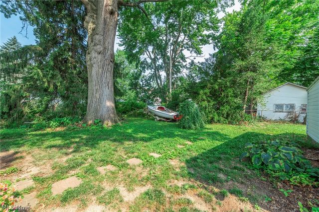 455 11th Street, Elyria, OH 44035