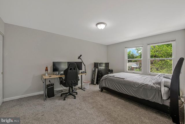2404 OLD BROOKS DR, Suitland, MD 20746