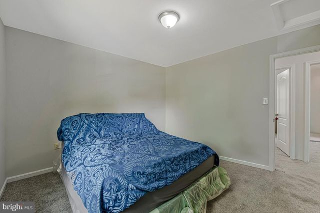 2404 OLD BROOKS DR, Suitland, MD 20746