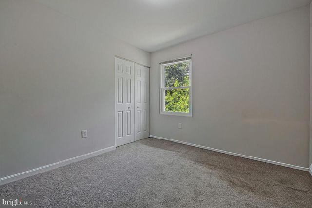 2404 OLD BROOKS DR, Suitland, MD 20746