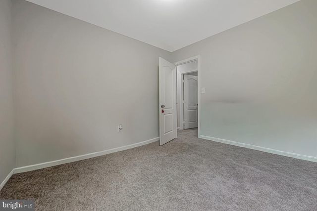 2404 OLD BROOKS DR, Suitland, MD 20746