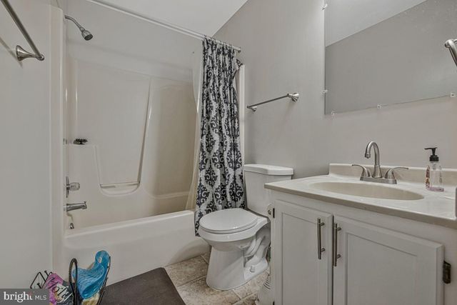 2404 OLD BROOKS DR, Suitland, MD 20746