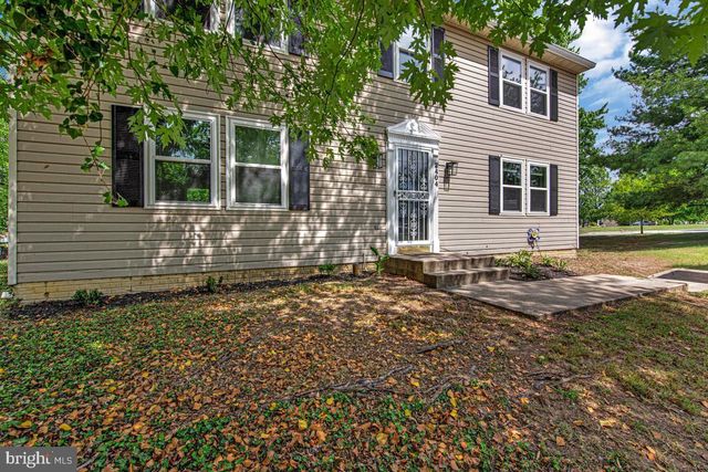 2404 OLD BROOKS DR, Suitland, MD 20746