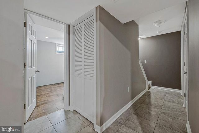 2404 OLD BROOKS DR, Suitland, MD 20746