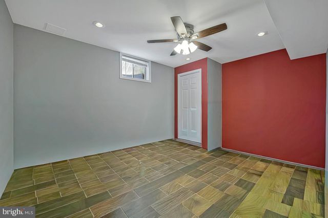 2404 OLD BROOKS DR, Suitland, MD 20746